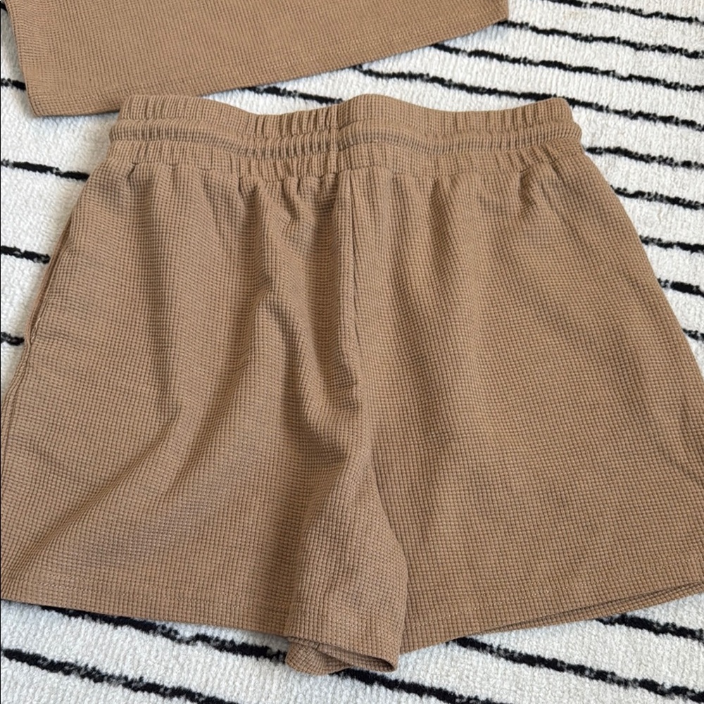 Summer Shorts Set - Picture 2 of 4